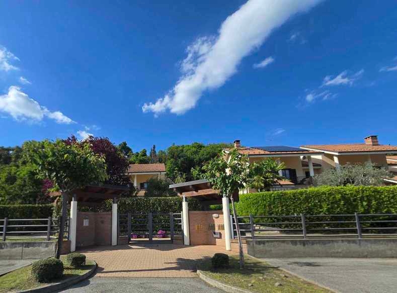 https://www.vincimmobili.it/images/com_adsmanager/contents/pinerolo-abbadia-af04_1103_3_m.jpg