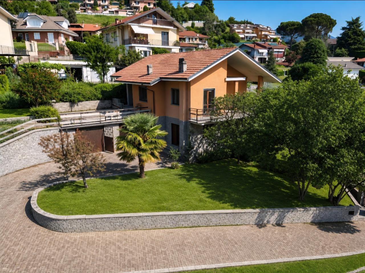 https://www.vincimmobili.it/images/com_adsmanager/contents/san-pietro-val-lemina-vf06_1091_1_m.jpg